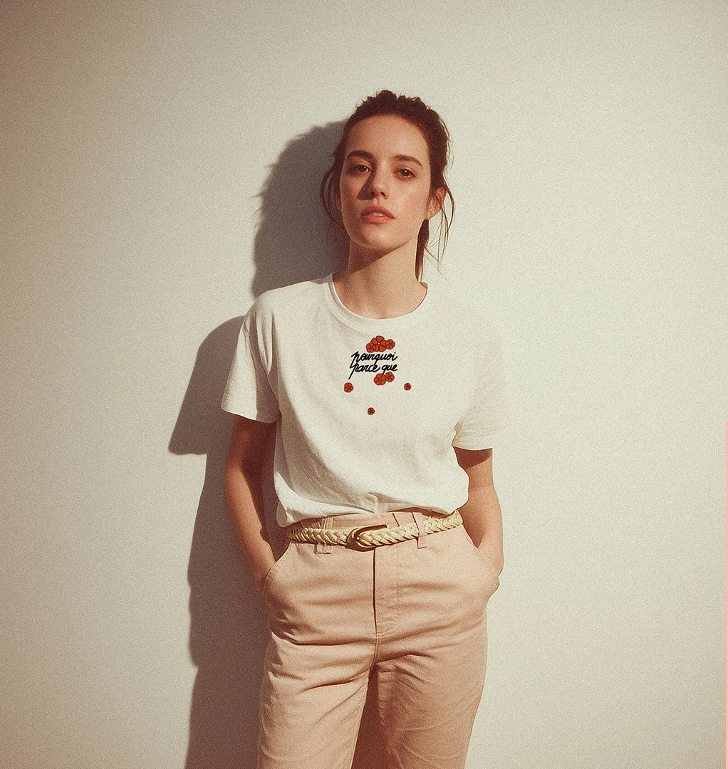 tee-shirt pourquoi parce que porté par une femme ambitieuse