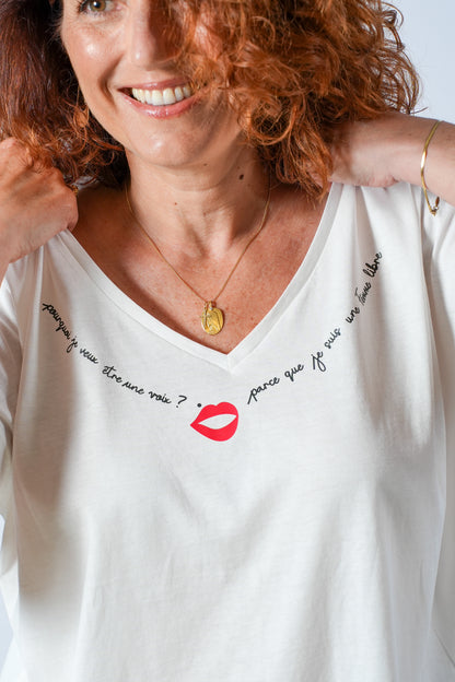 visuel du modèle de tee-shirt queen, une pièce oversize fluide fabriquée en France, pensée comme un médaillon pour incarner la liberté d’être femme