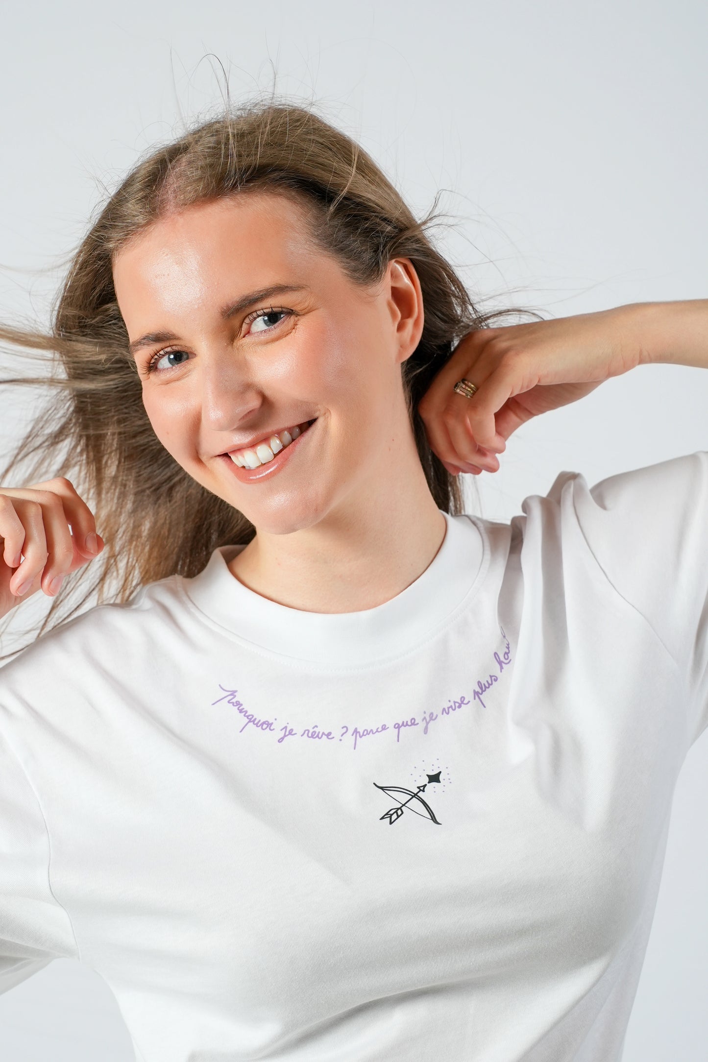 tee-shirt bonne etoile couleur blanc de face de la marque pourquoi parce que 